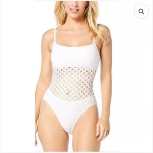 NWT Carmen Marc Valvo Women's Crochet Scoop-Neck One-Piece Swimsuit size 4